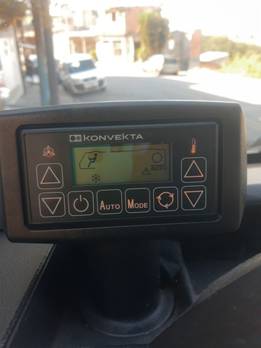 Imagem 6 de 12 de Mercedes-benz Sprinter Van 2.2 Cdi 415 Lotação Teto Baixo 5p