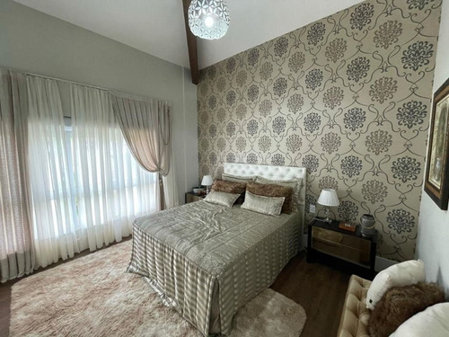 Imagem 12 de 24 de Av. Das Arapongas, 1265 - Ariribá, Balneário Camboriú. Casa À Venda No Condomínio Haras Rio Do Ouro, 570m², 4 Suítes, Piscina,churrasqueira E 4 Vagas - Ca0669