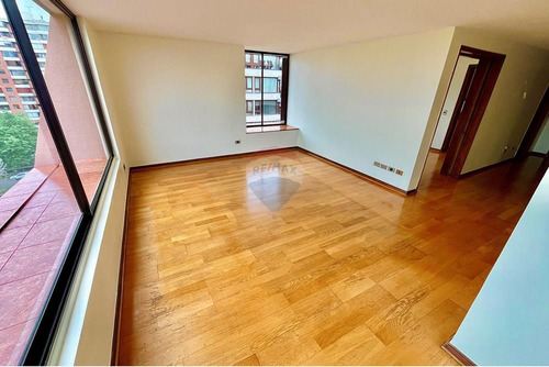 Depto En Venta Plaza Las Lilas, 3d Y 3b