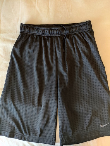 Short Negro De Deporte Nike. Talle Xl (Usado)