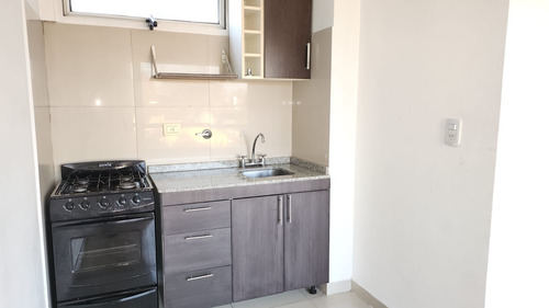 Departamento Sobre Av. Alsina