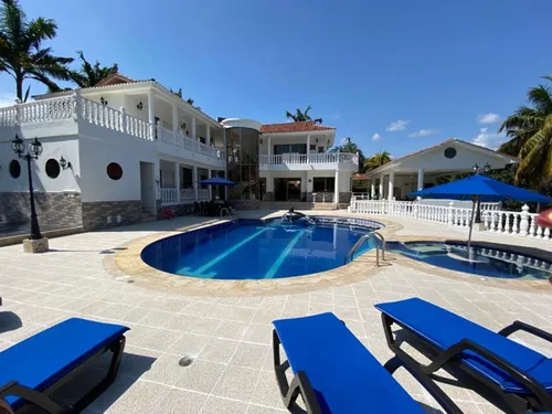 Casa En Venta En Melgar. Cod V16587