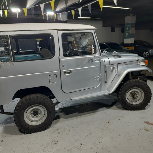 Toyota Macho 80