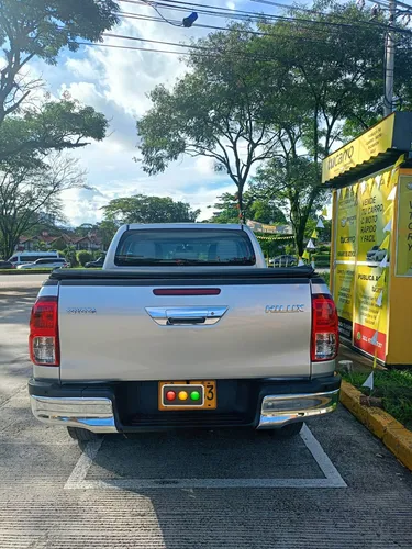 Toyota Hilux 2.4l