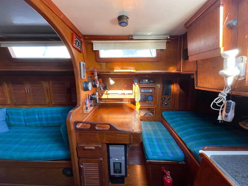 Imagen 14 de 19 de Velero Peterson 34 Nanni 36 Hp Diesel