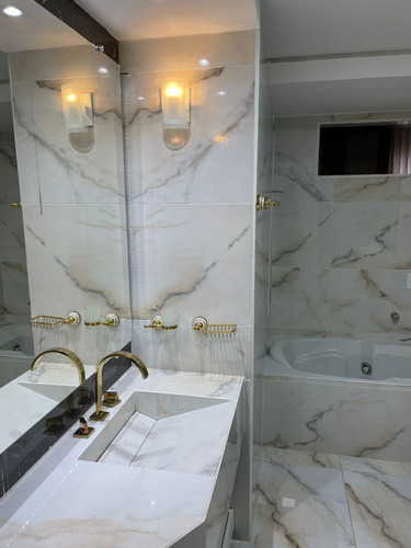 Imagem 11 de 15 de Apartamento No Bigorrilho_champagnat