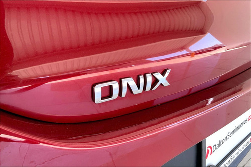 Imagen 8 de 25 de Chevrolet Onix 4 Pts Lt, 10t, Tm5, A/ac Aut, Ba, Ve, Ra-15