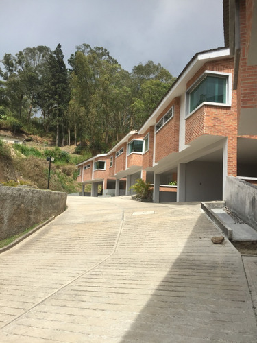 Imagen 2 de 7 de Venta De Town House En San Antonio De Los Altos
