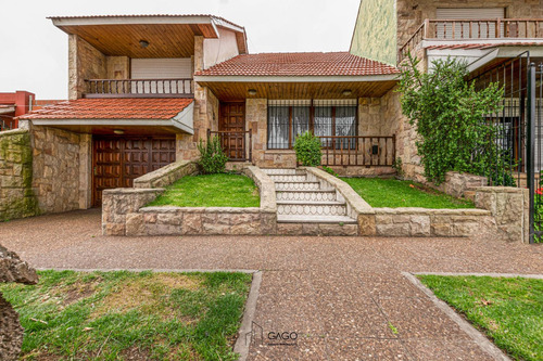 Casa Venta 4 Ambientes Ayolas 3900