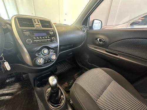 Nissan March 1.6 Active 107cv
