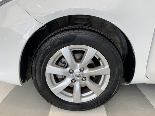 Imagen 10 de 15 de Nissan Versa 2019 1.6 Sense At