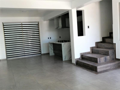 Imagen 4 de 12 de Casa Sola En Venta Valle Del Sol