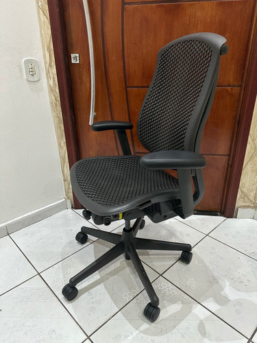 Cadeira De Escritório Herman Miller Celle Grafite (Usado)