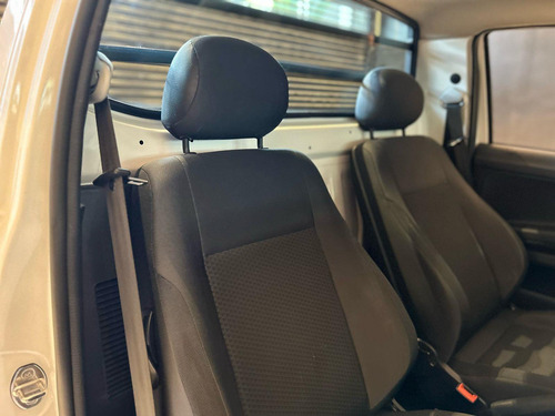 Volkswagen Saveiro SAVEIRO ROBUST 1.6 TOTAL FLEX 8V