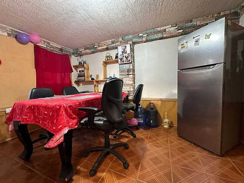 Acogedora Casa De 2d+1b+est De Gran Ubicación En Puente Alto