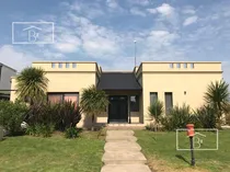 Comprar Casa En Venta 4 Amb. En Barrio Horizontes Al Sur