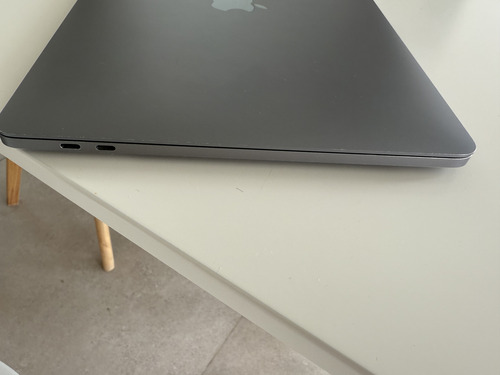 Macbook Pro A1989 13 Retina 8gb 512gb Space Gray Gris (Usado)