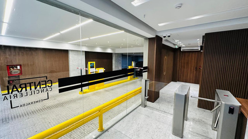 Alquiler Oficina 64,40mts - C/patio Externo C/pisos/aires/luces - Cochera - Retiro