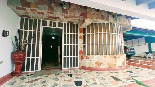 Imagen 5 de 25 de Casa En Venta , Urbanización Altos De Paramillo