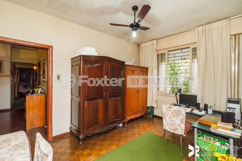 Casa, 6 Dormitórios, 236.67 M², Teresópolis - 204090