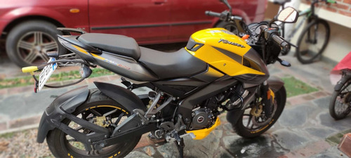 Bajaj Rouser Ns 200