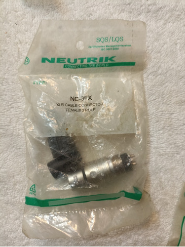 Conector Neutrik Xlr Hembra Original Cola Patron