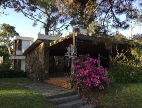 Casa Construccion Tradicional En Venta Punta Del Este - Ref: 30077