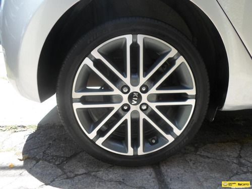 Kia Rio 1.4 Vibrant Mt Full Equipo