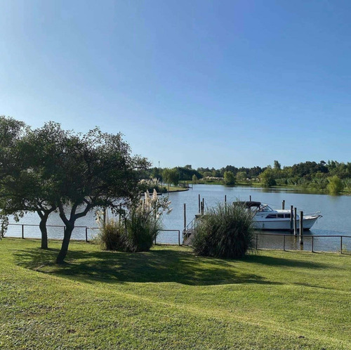 Imagen 2 de 9 de Lote Al Río En El Cazal . Orientación No