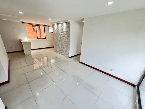 Apartamento En Arriendo En Envigado Sector Señorial