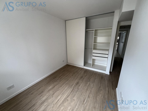 Departamento De 2 Dormitorios Con 2 Baños - Muy Cerca De Todo