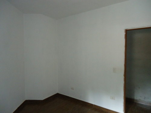 Imagem 8 de 15 de Casa Para Locação Anual - Ipiranga, Guararema - 1m², 1 Vaga - 53