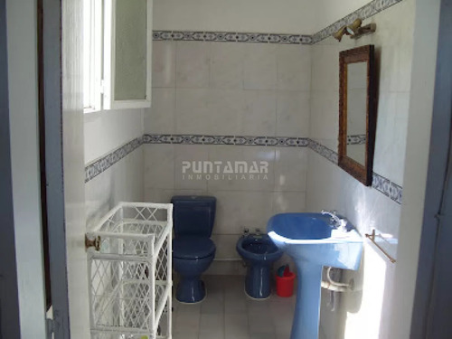 Divina Casa De 4 Dormitorios A Metros De Playa El Chorro