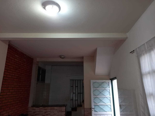 Imagen 2 de 8 de Casa Ph Frente 3 Amb C/cochera - Hurlingham (v. Alemania)