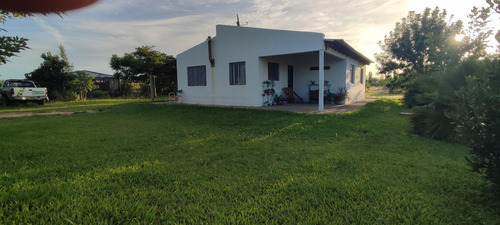 Venta Casa De Campo En Lote De 5000 M2 - San José - E.r.