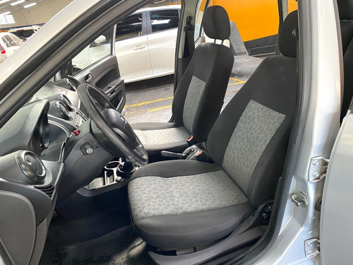 Imagen 14 de 24 de Ford Fiesta Max 1.6l Edge Plus 2013