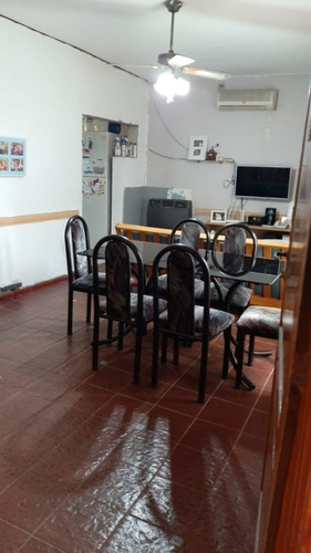Imagen 7 de 14 de Permuta - Casa Americada De 4 Ambientes En Venta - Moron Sur