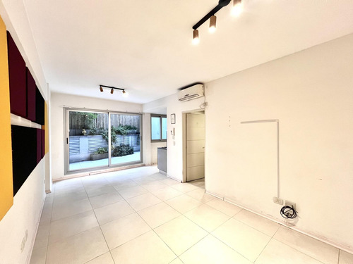 Venta Departamento 2 Ambientes Con Patio En Belgrano