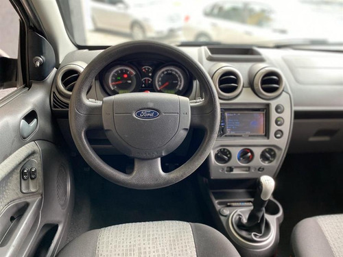 Ford Fiesta Sedan 1.6 Rocam (flex) Flex Manual