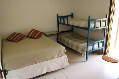 Casa 4 Quartos Sendo 3 Suites E 6 Banheiros