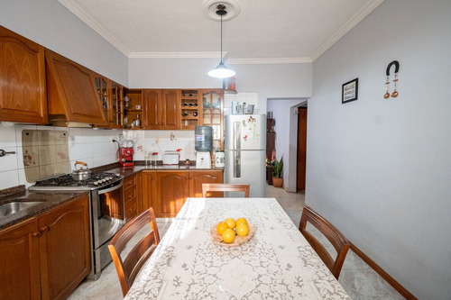 Se Vende Casa Interna Muy Grande En Barrio Roma