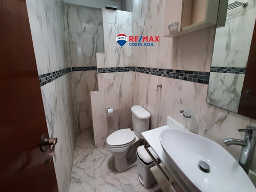 Imagen 10 de 12 de Remax Vende Casa Remodelada Full Equipo En Exclusivo Conjunto Casas Del Mar En Tucacas