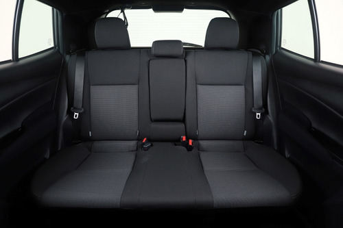 Imagen 14 de 16 de Toyota Yaris 5p 1.5 Xls Cvt