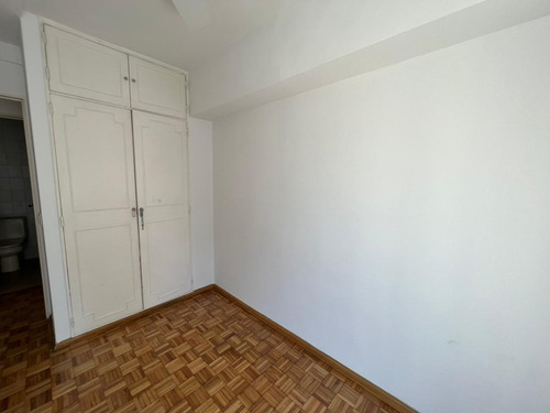 Imagen 6 de 24 de Departamento 4 Ambientes Al Frente Con Balcón Corrido Y Baulera
