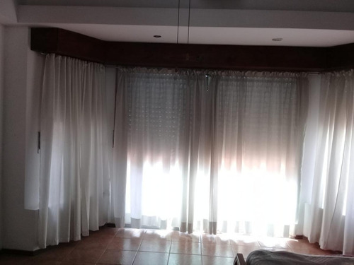 ¡preciosa Casa, 3 Dormitorios, Gran Terraza Con Parrillero, Jardín, Garaje, Para Entrar!