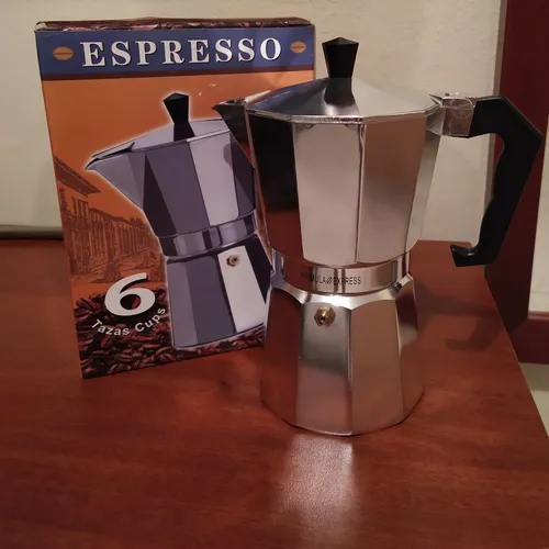Cafetera Greca De 6 Tazas (Usado)