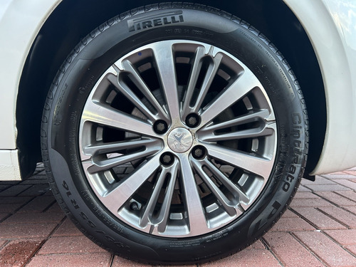 Peugeot 208 1.6 GRIFFE 16V FLEX 4P AUTOMÁTICO