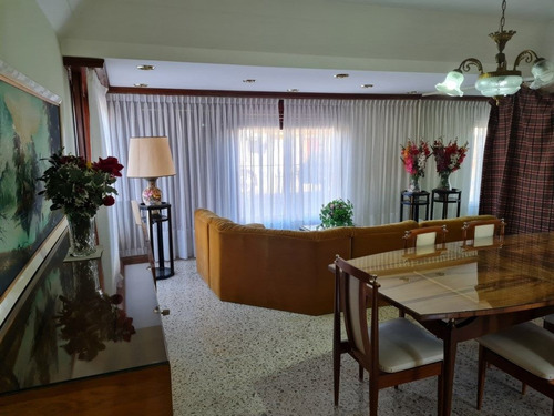 Imagen 14 de 30 de Chalet Impecable Estado Y Calidad De Construcción