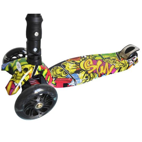 Imagen 5 de 6 de Monopatin Overtech MAXI-891 plegable niños 4 ruedas led reforzado 80kg negro graffiti