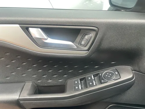 Ford Escape Se Hibrido Tp 2,5 4x2